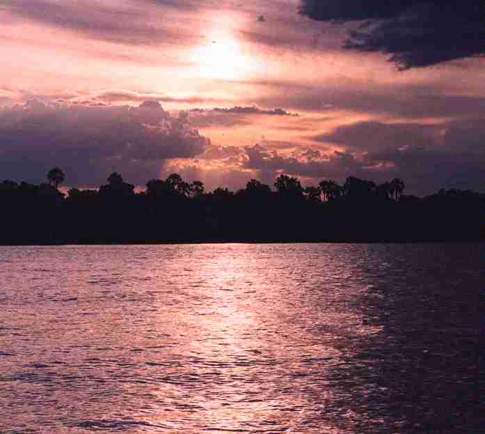 Coucher de soleil sur le Zamb�ze.